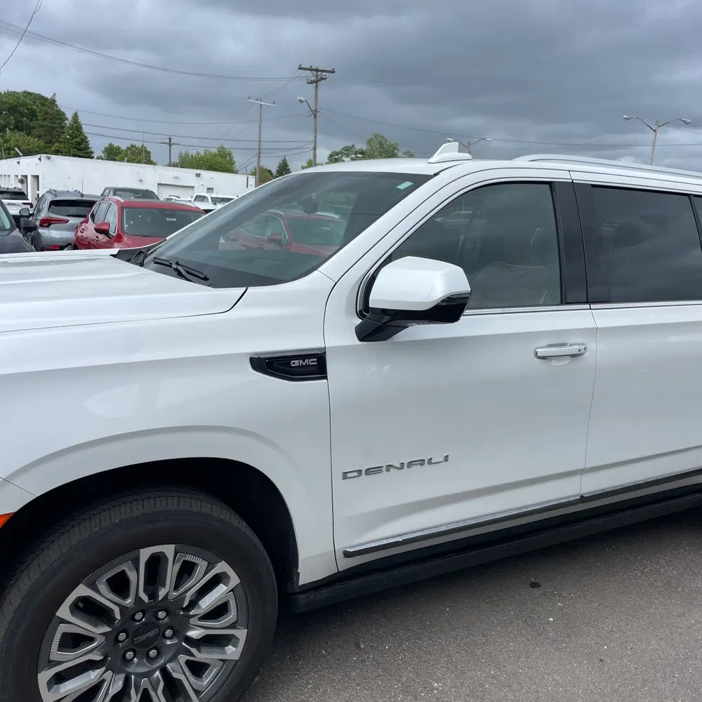 2023 GMC Yukon XL Denali Ultimate