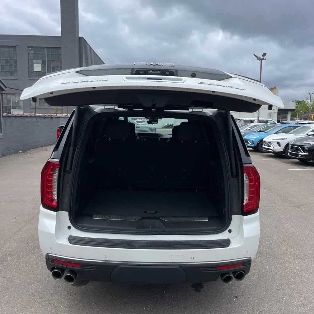 2023 GMC Yukon XL Denali Ultimate