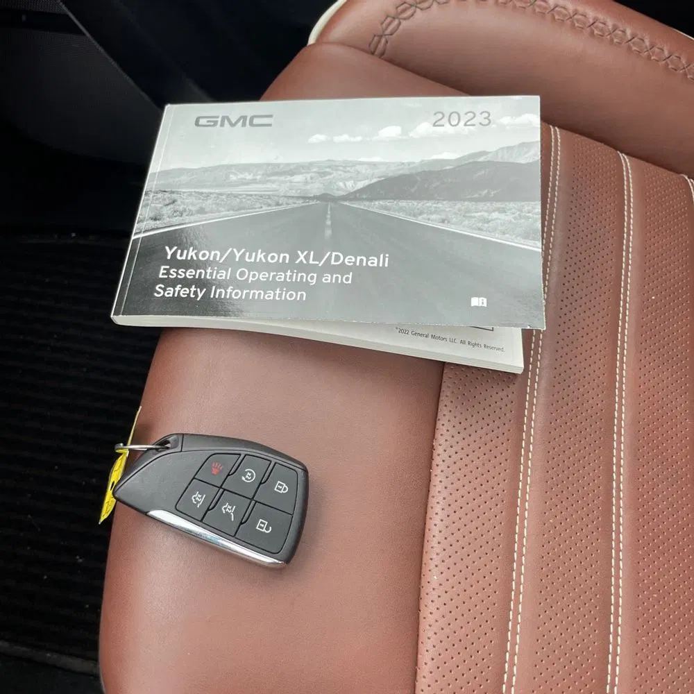 2023 GMC Yukon XL Denali Ultimate