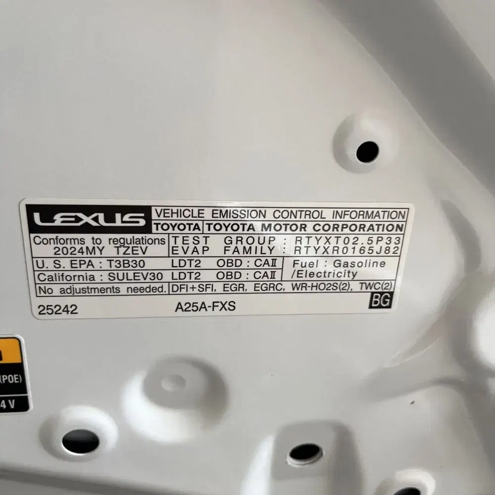 2024 Lexus NX 450h+ F SPORT Handling