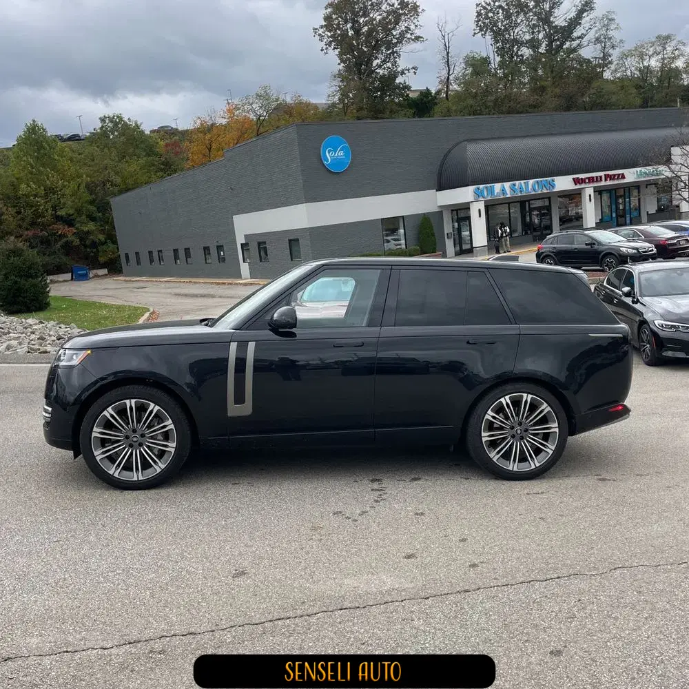 2025 Land Rover Range Rover SE P530
