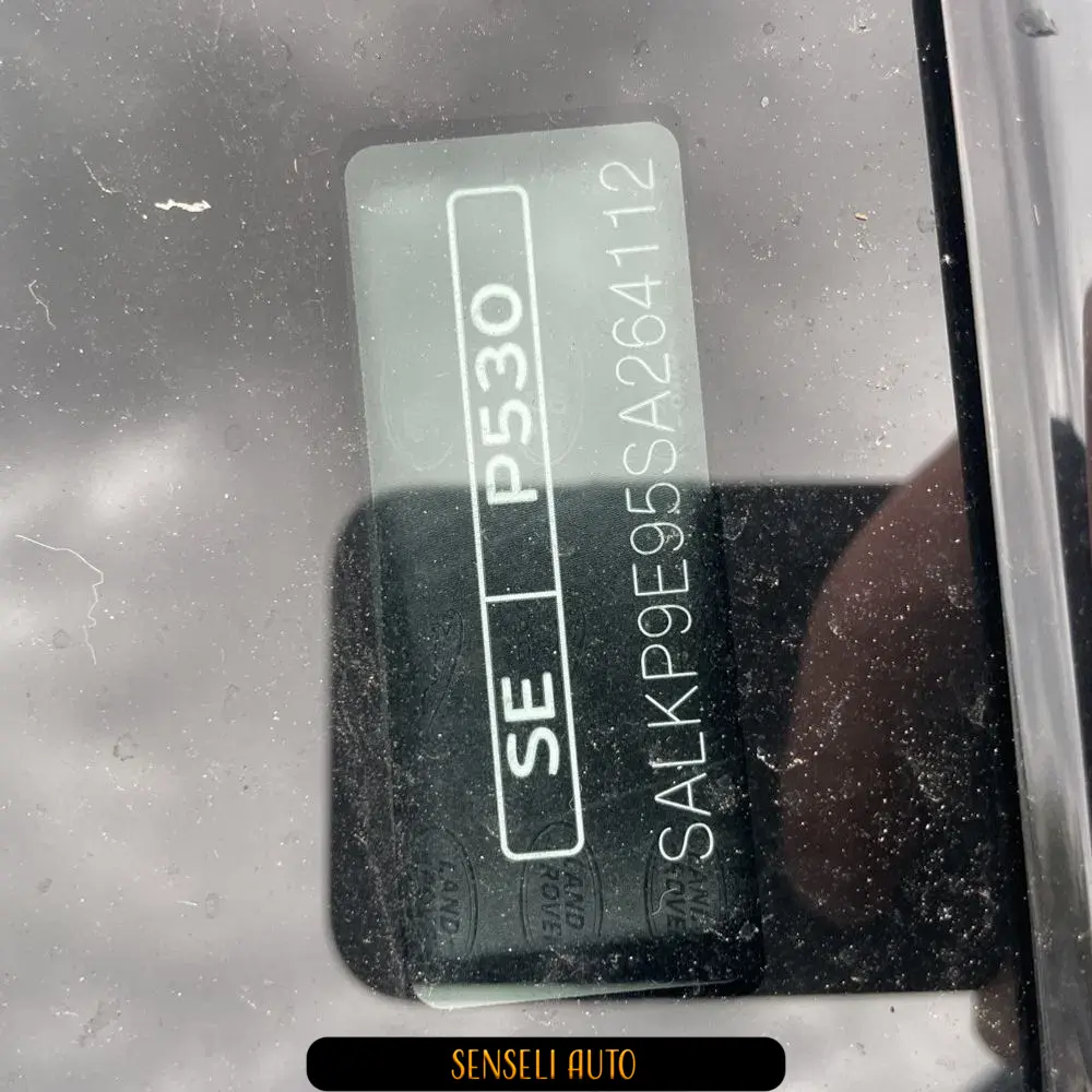 2025 Land Rover Range Rover SE P530