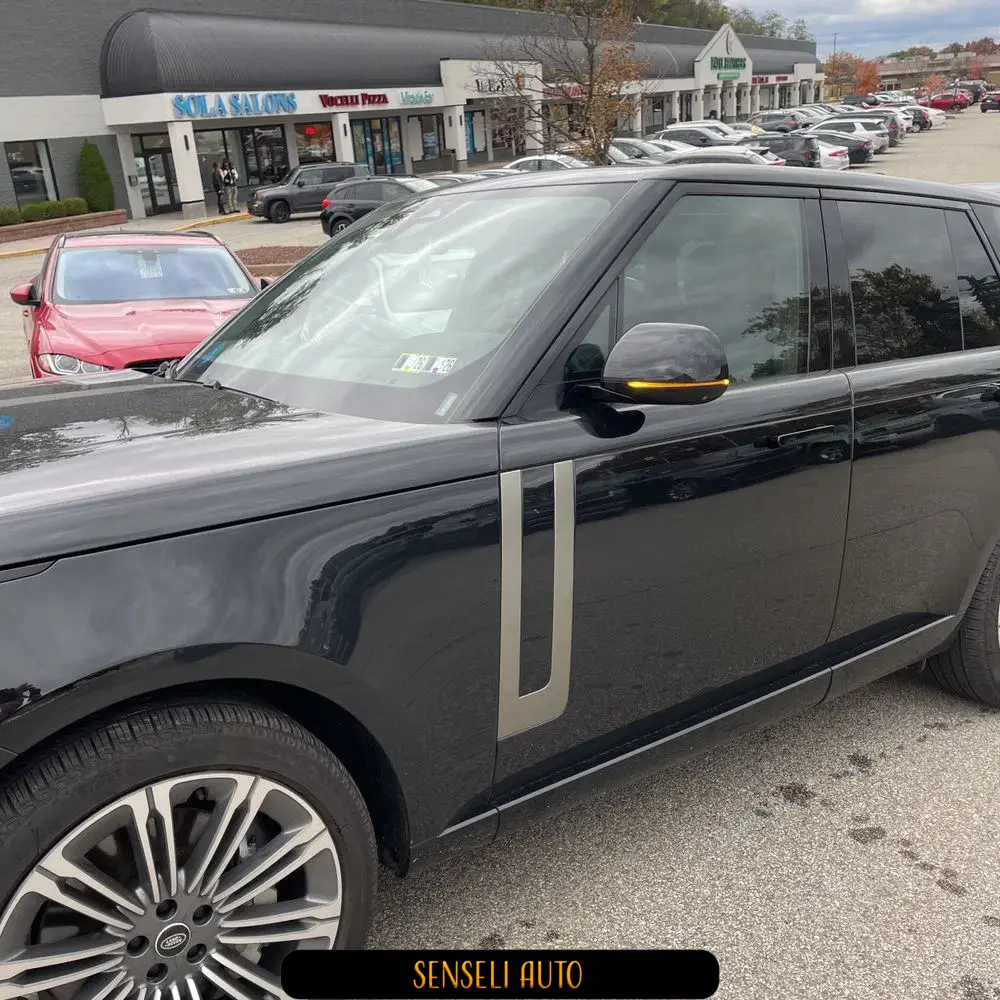 2025 Land Rover Range Rover SE P530