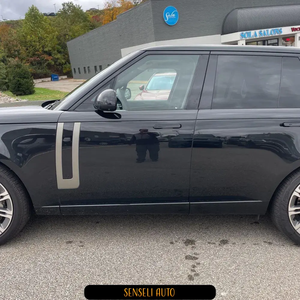 2025 Land Rover Range Rover SE P530
