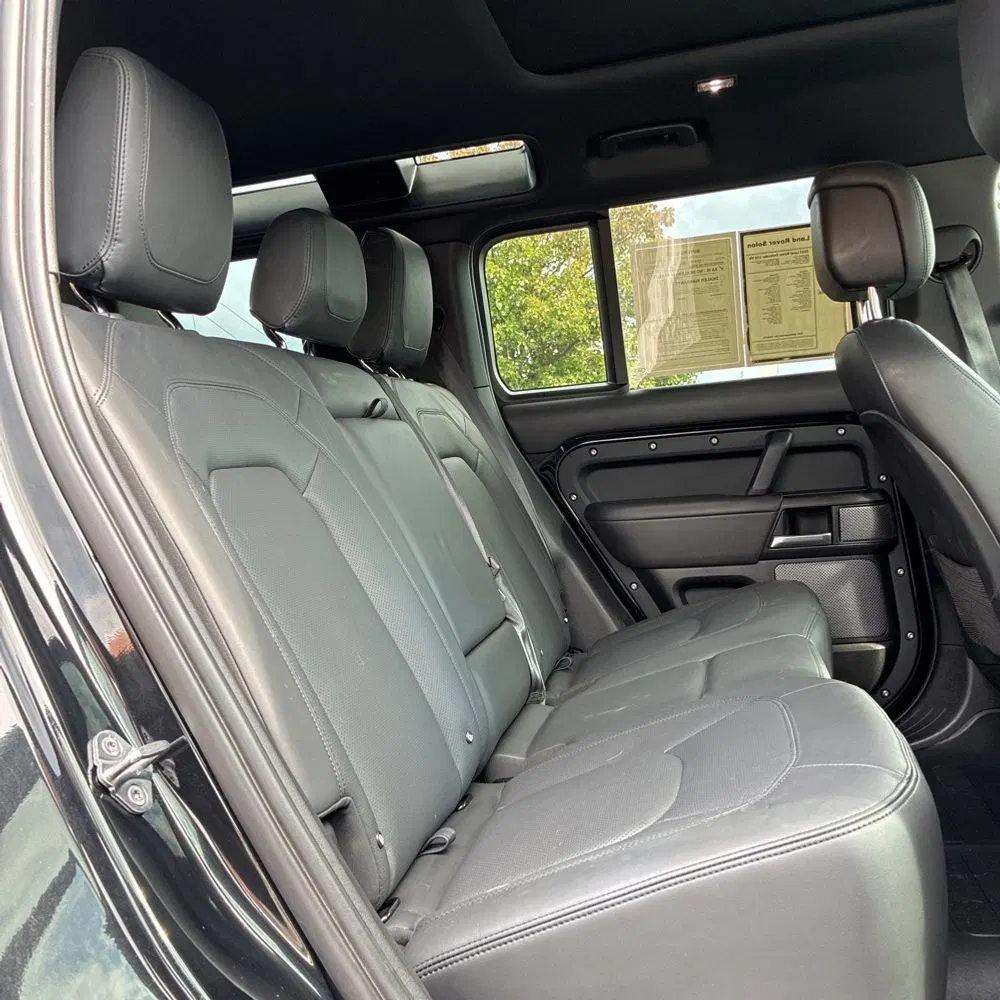 2023 Land Rover Defender 110 V8
