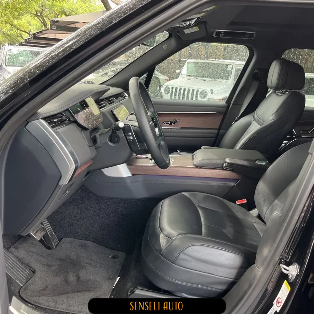 2023 Land Rover Range Rover P530 SE