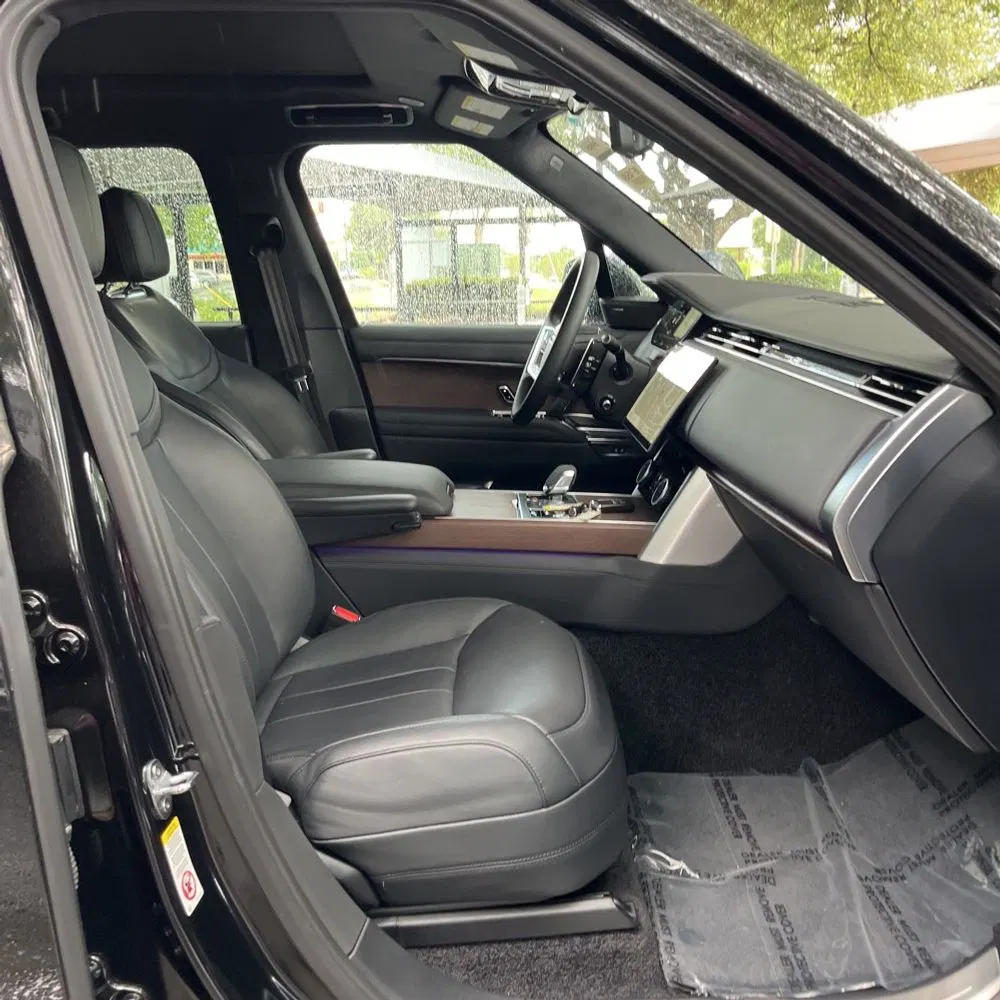 2023 Land Rover Range Rover P530 SE