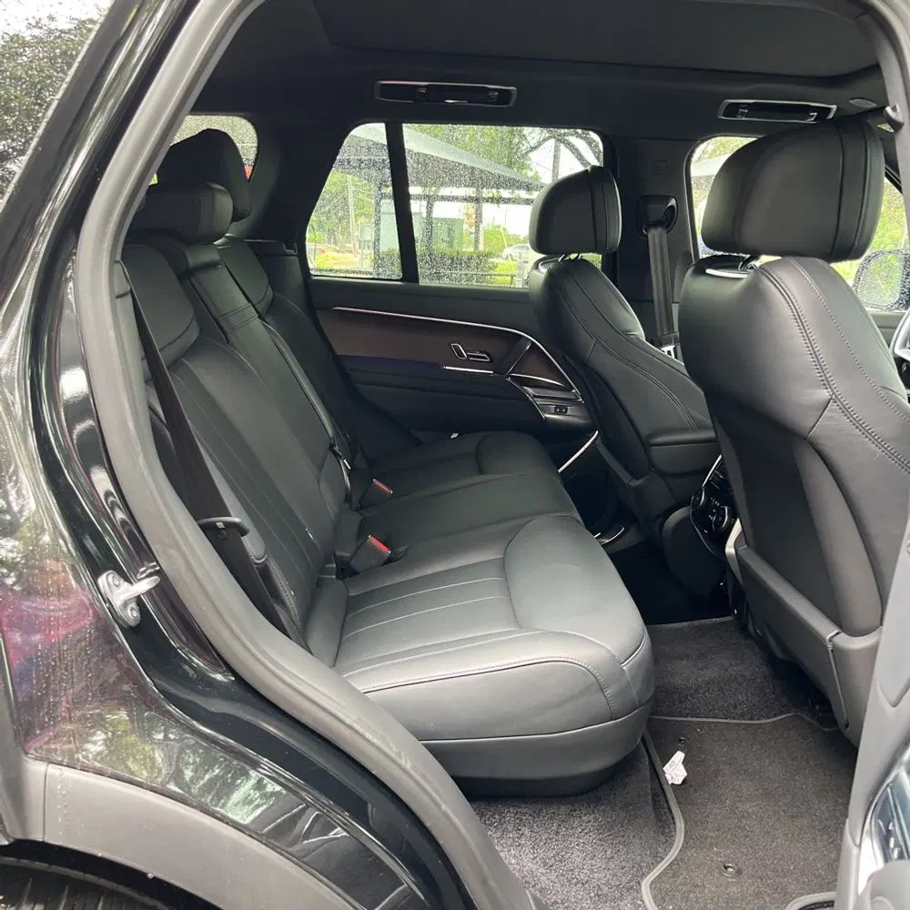 2023 Land Rover Range Rover P530 SE