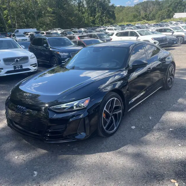 2023 Audi e-tron GT RS