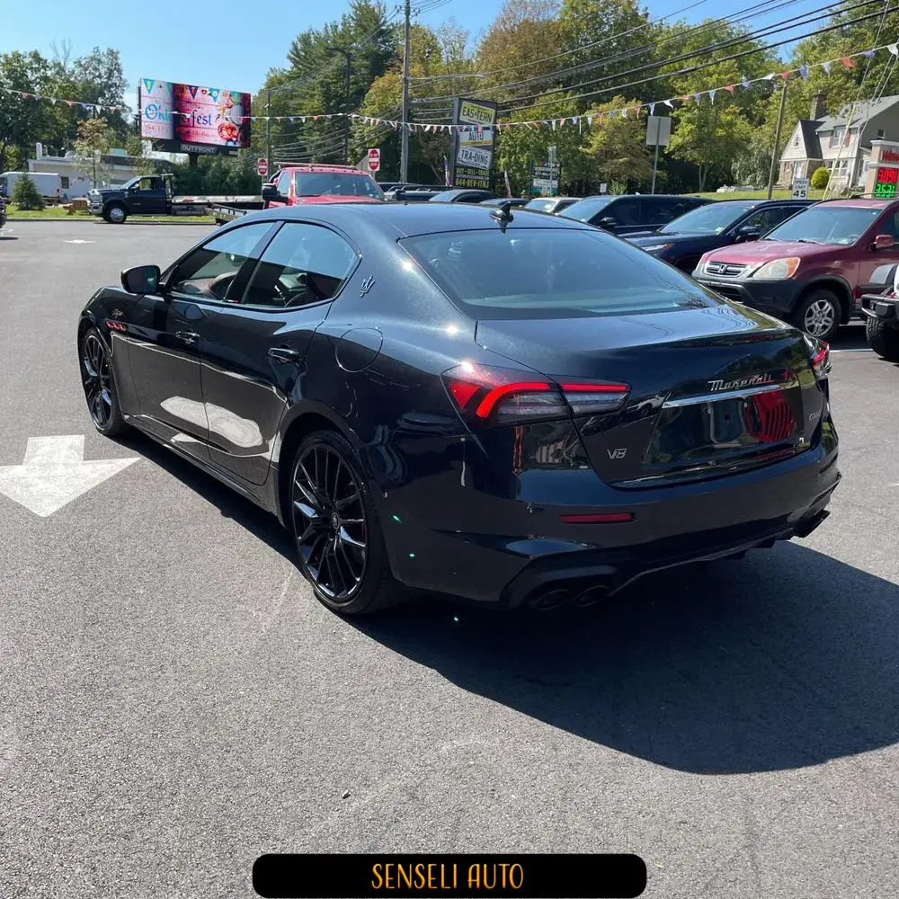 2022 Maserati Ghibli Trofeo