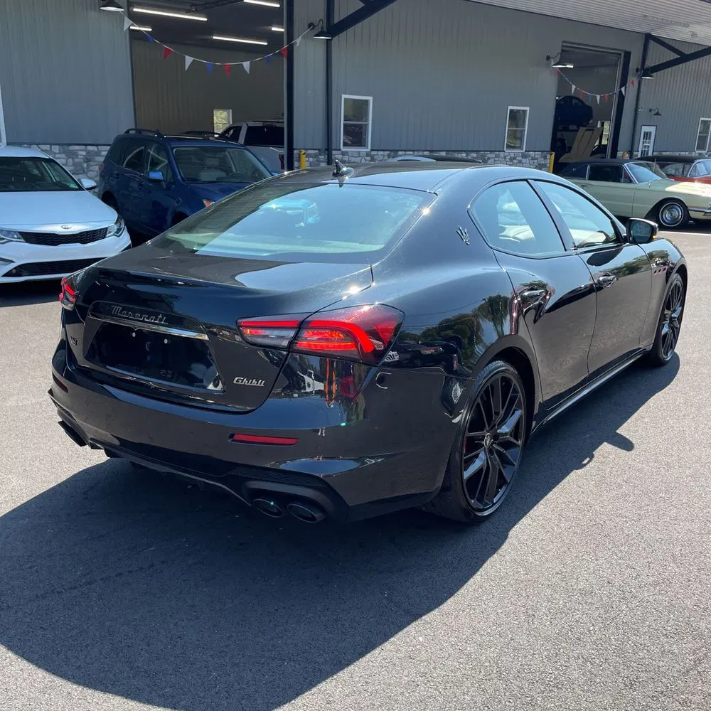 2022 Maserati Ghibli Trofeo