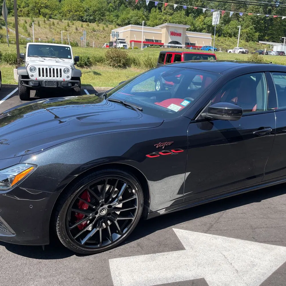 2022 Maserati Ghibli Trofeo