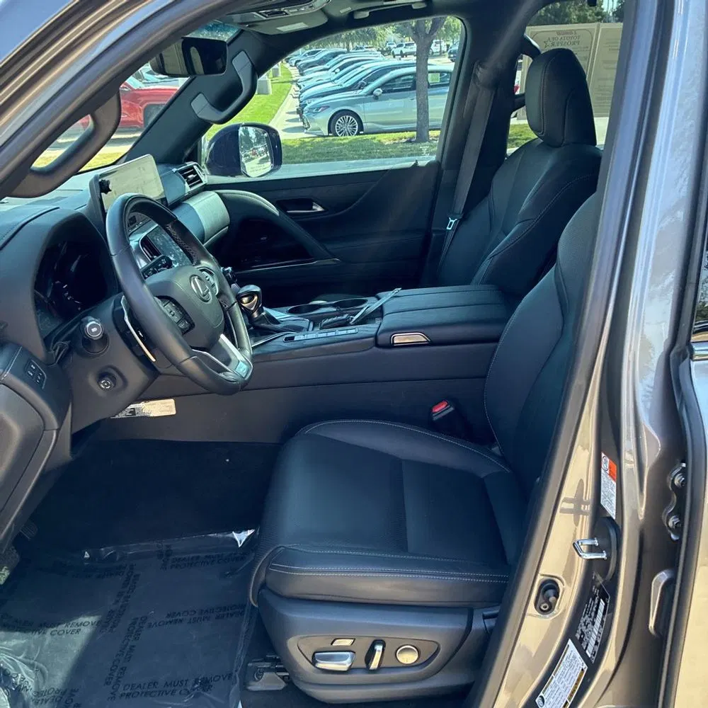 2022 Lexus LX 600 Luxury