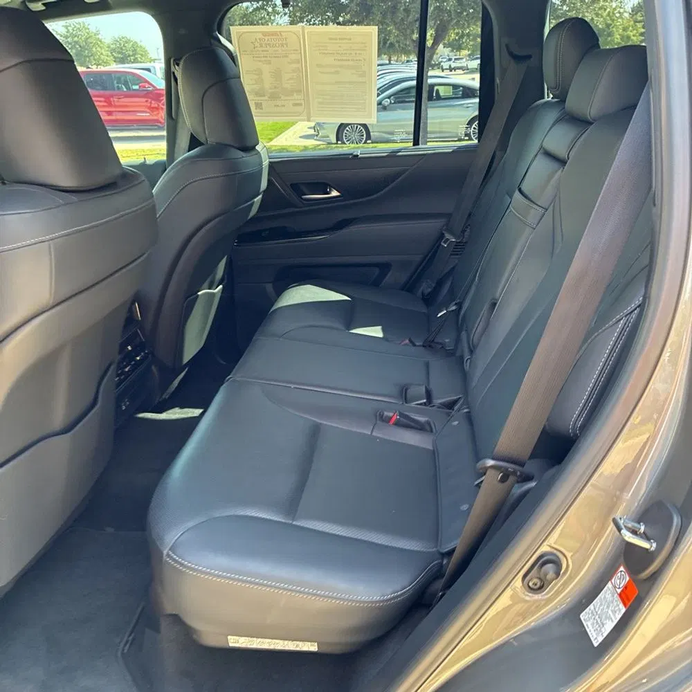 2022 Lexus LX 600 Luxury