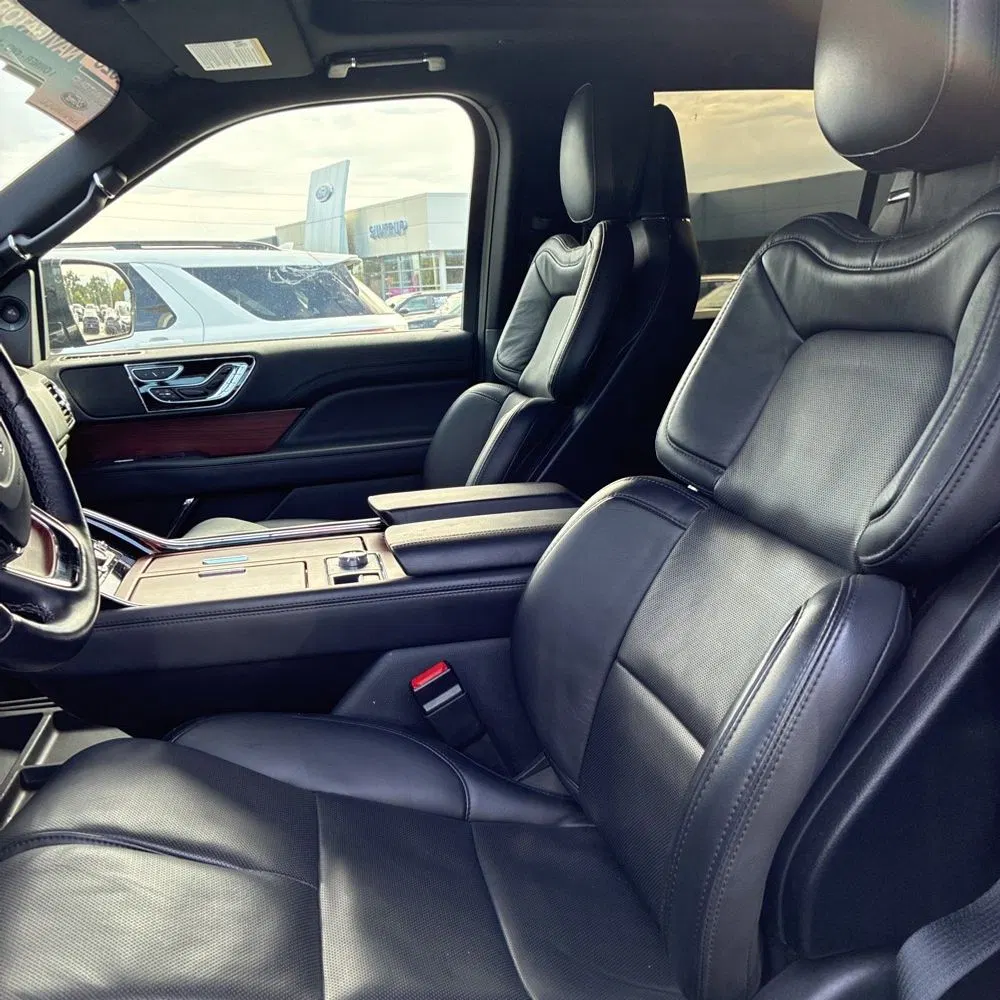 2023 Lincoln Navigator L Reserve