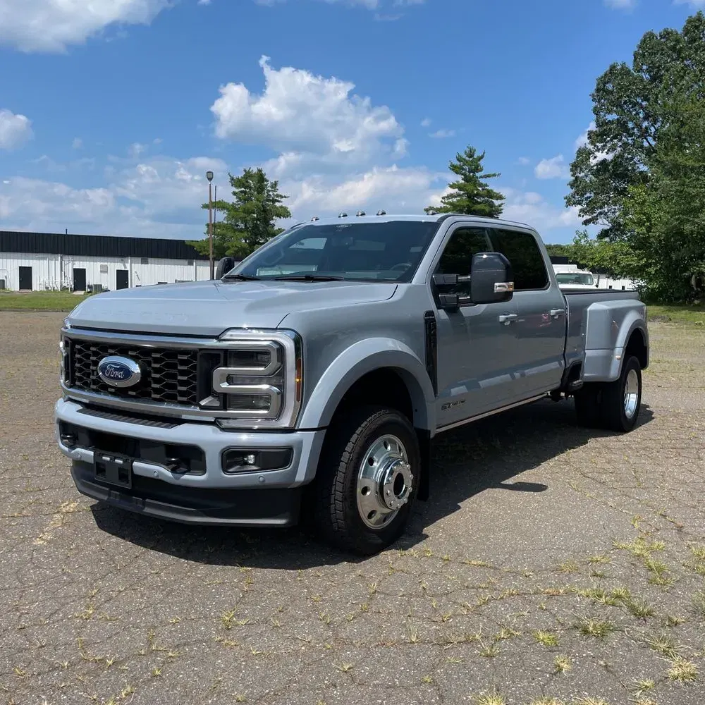 2025 Ford F-450 Super Duty Platinum