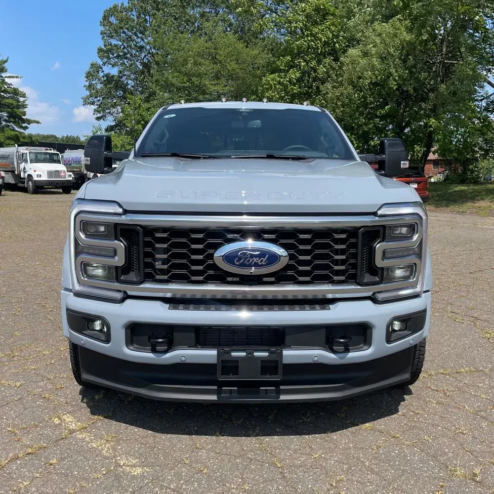 2025 Ford F-450 Super Duty Platinum