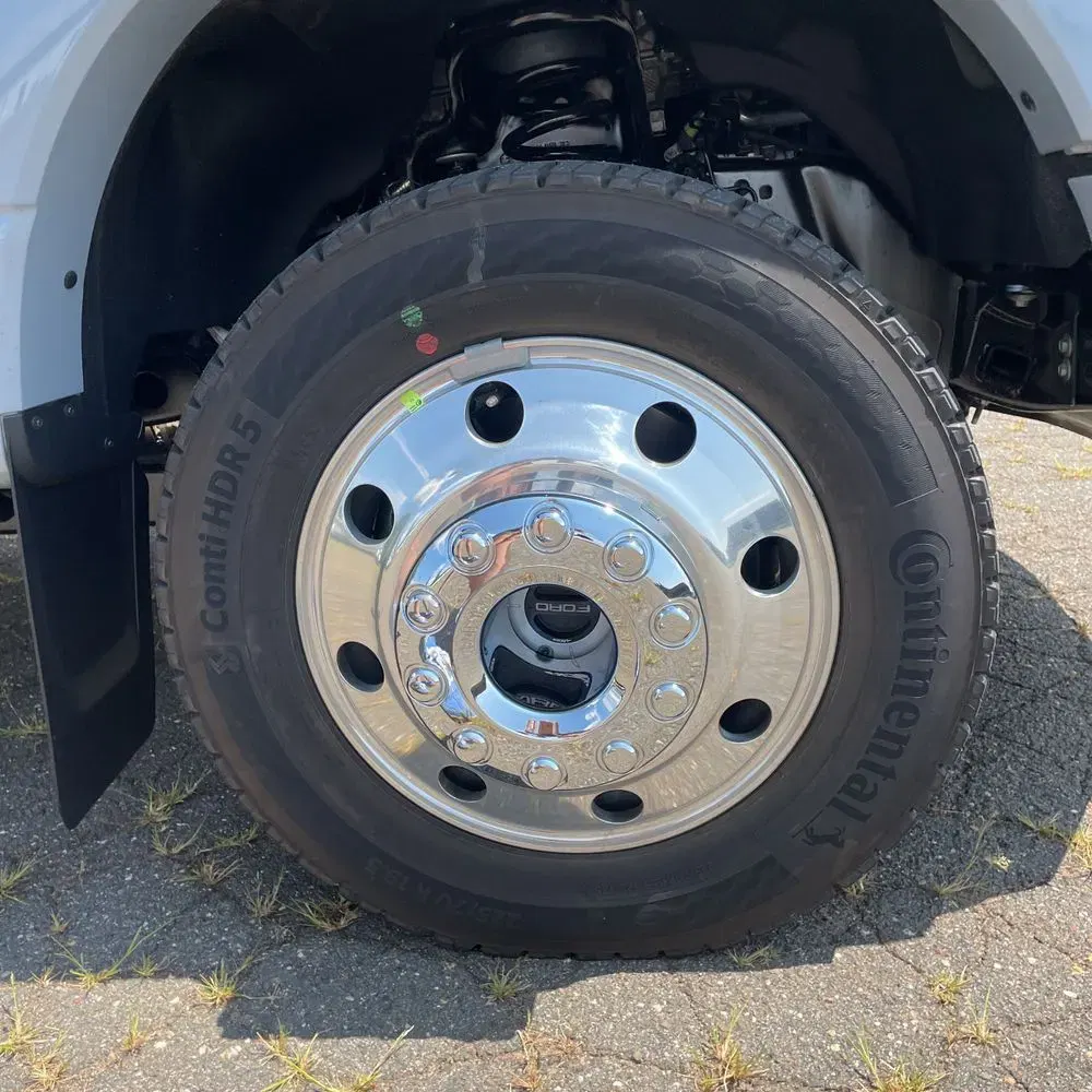 2025 Ford F-450 Super Duty Platinum