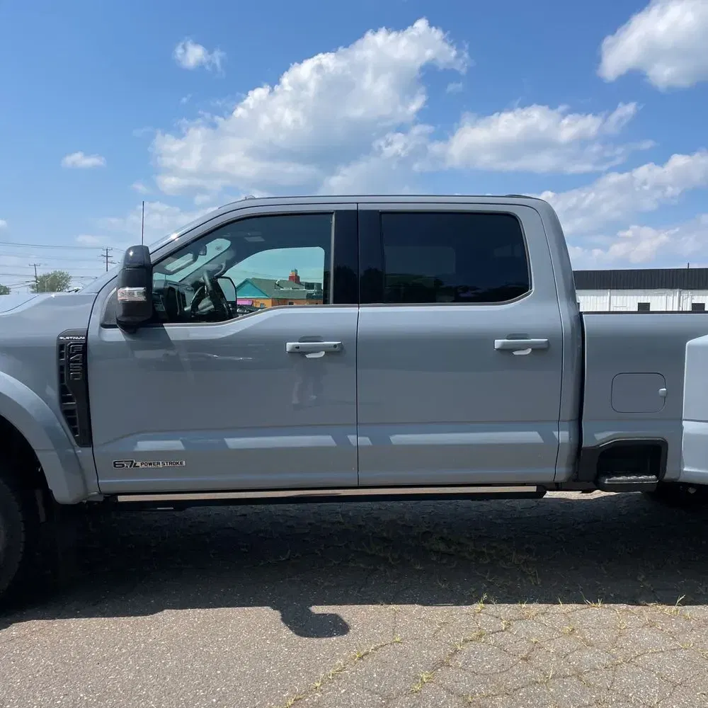 2025 Ford F-450 Super Duty Platinum