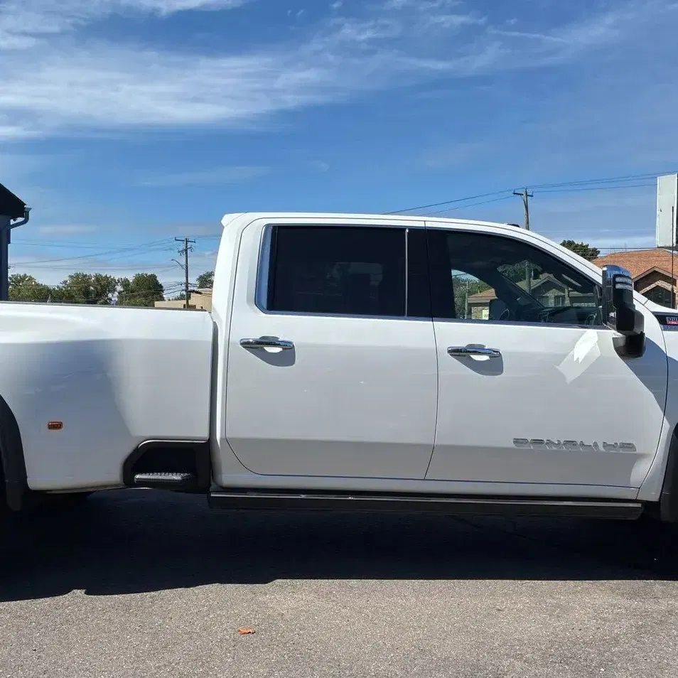 2023 GMC Sierra 3500HD Denali