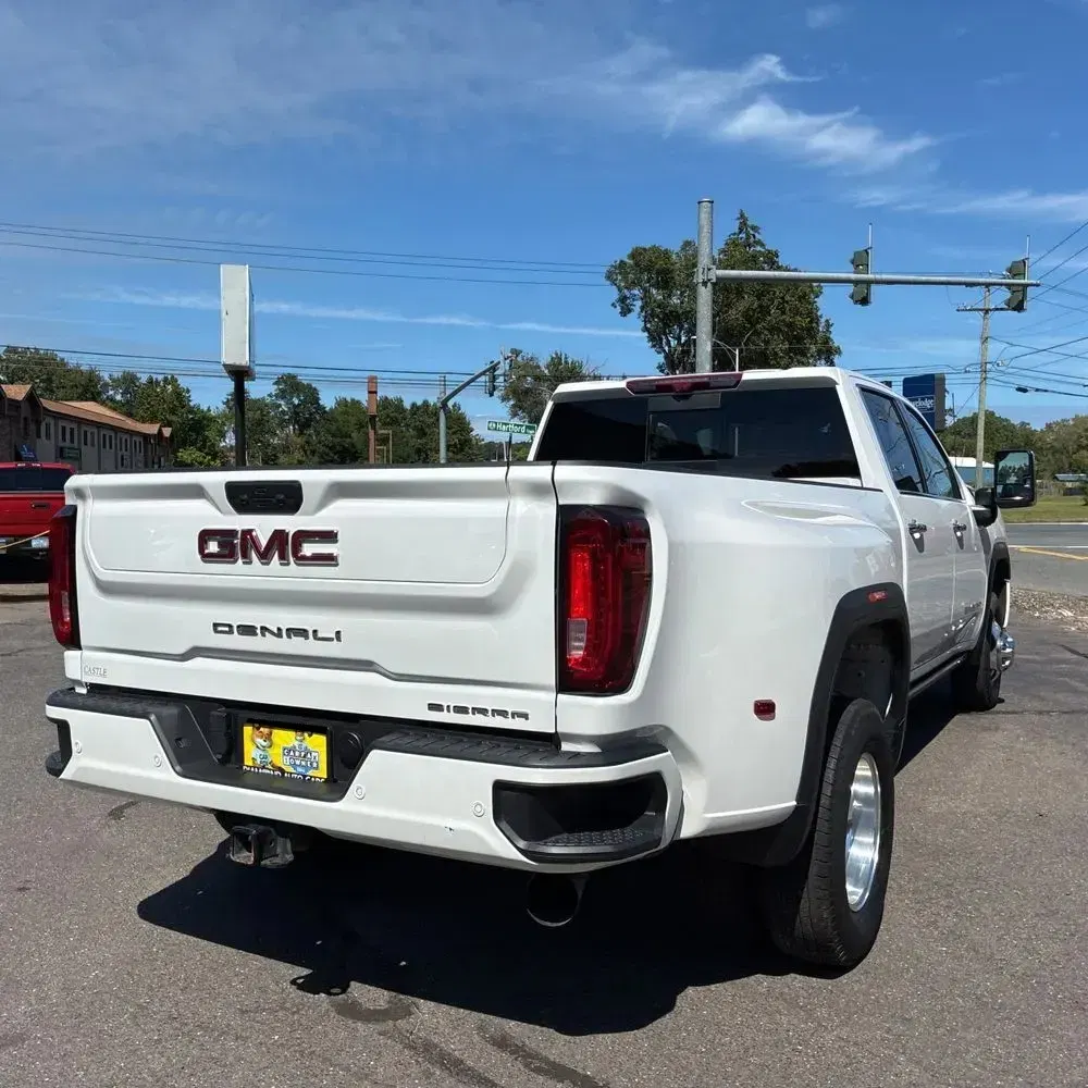 2023 GMC Sierra 3500HD Denali
