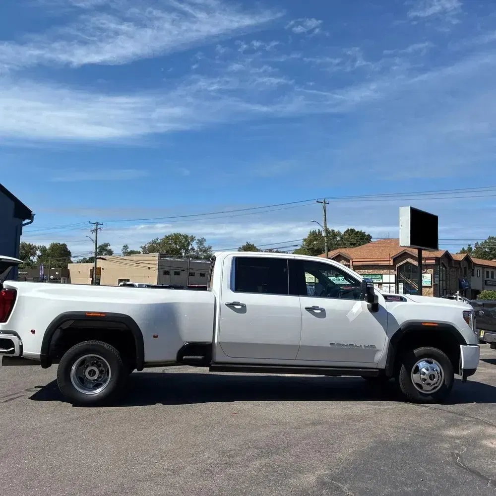 2023 GMC Sierra 3500HD Denali