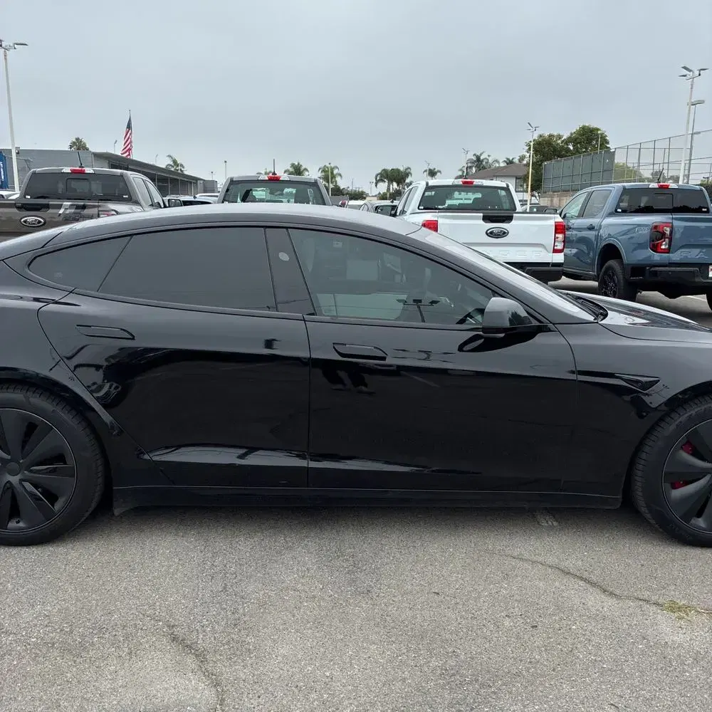 2023 Tesla Model S Plaid