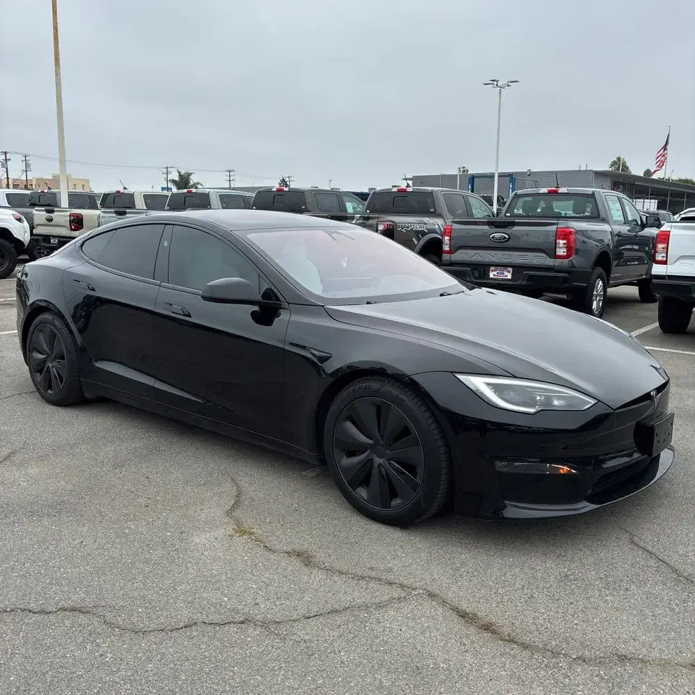 2023 Tesla Model S Plaid