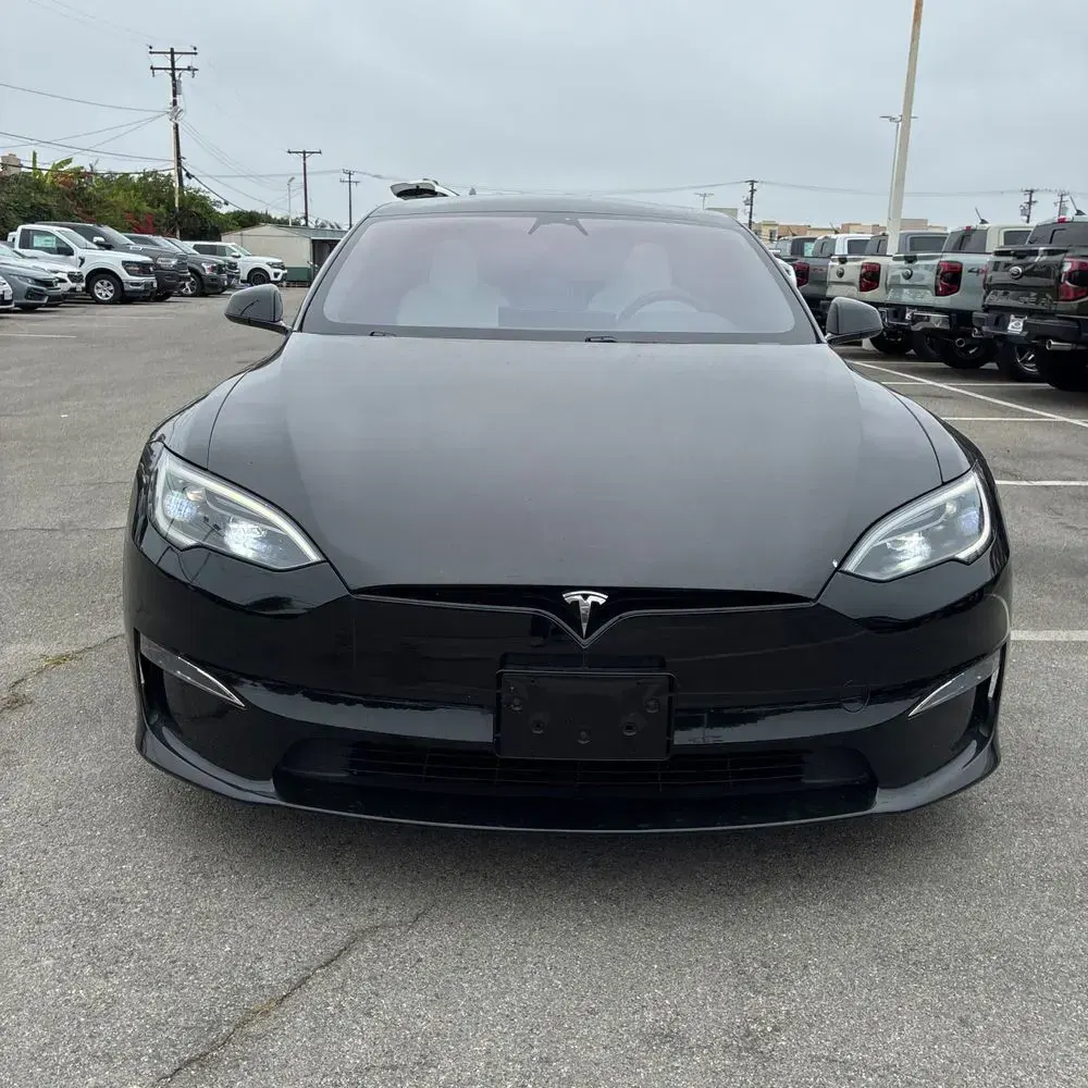 2023 Tesla Model S Plaid