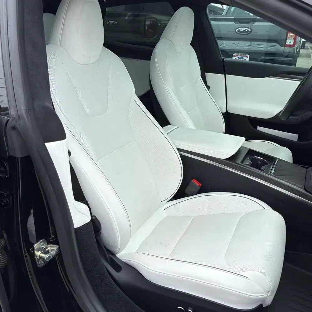 2023 Tesla Model S Plaid