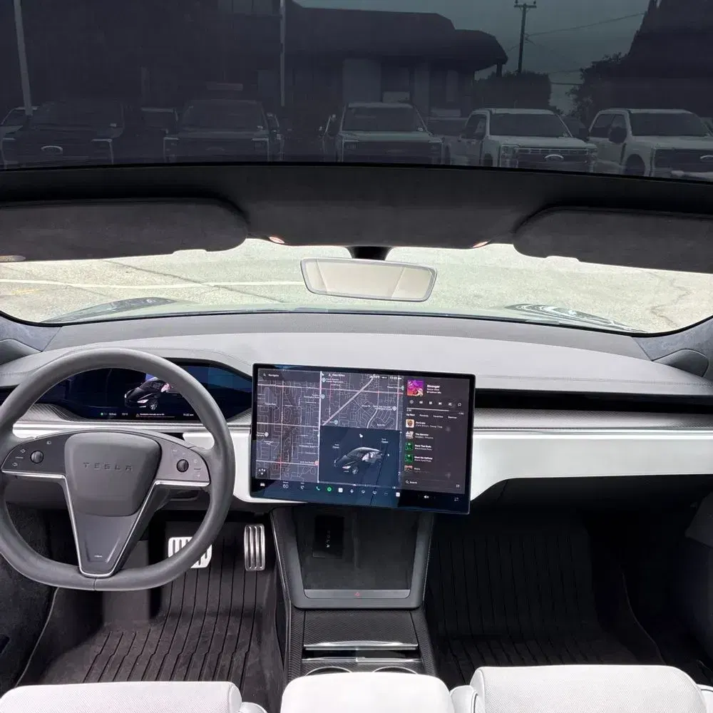 2023 Tesla Model S Plaid