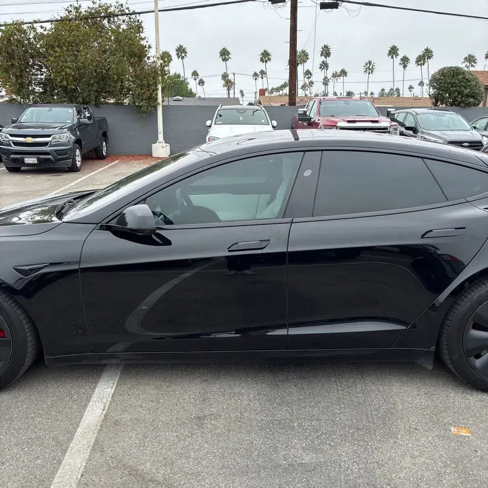 2023 Tesla Model S Plaid
