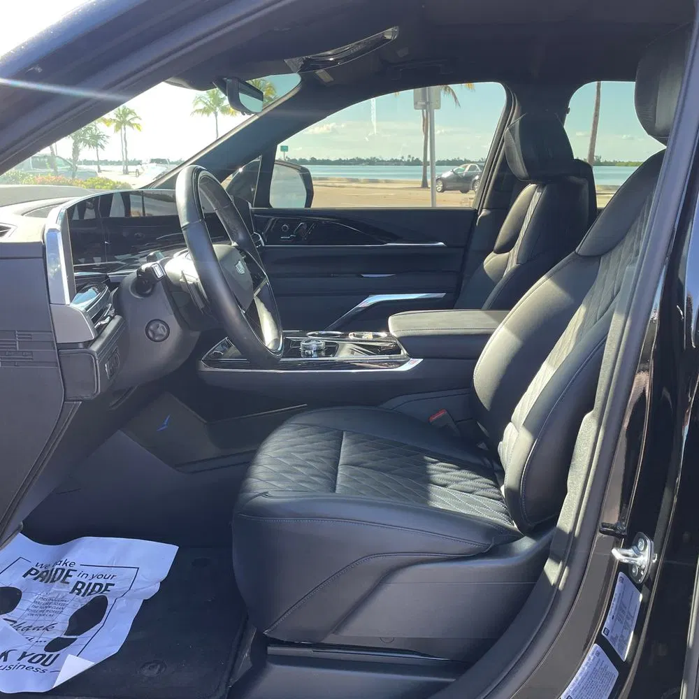 2025 Cadillac Escalade IQ Sport 1