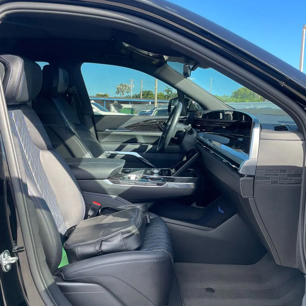 2025 Cadillac Escalade IQ Sport 1