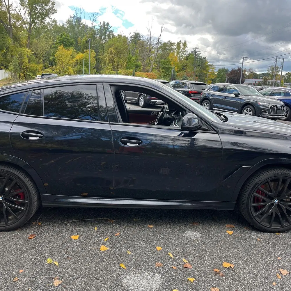2022 BMW X6 M50i