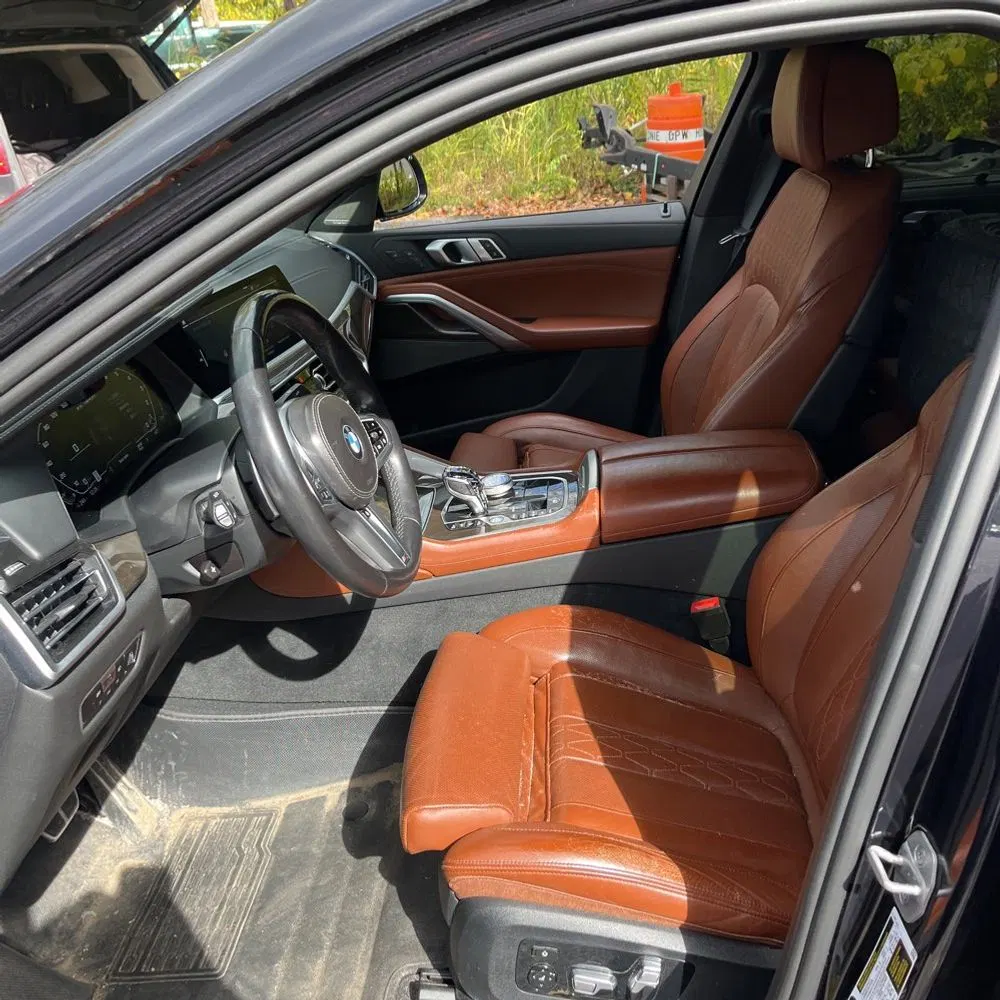 2022 BMW X6 M50i