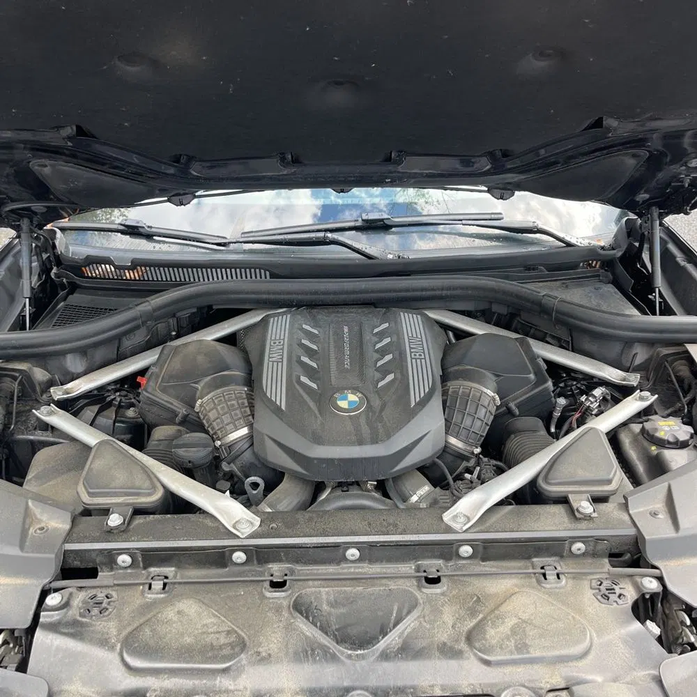 2022 BMW X6 M50i