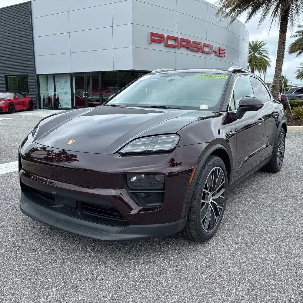 2024 Porsche Macan EV 4