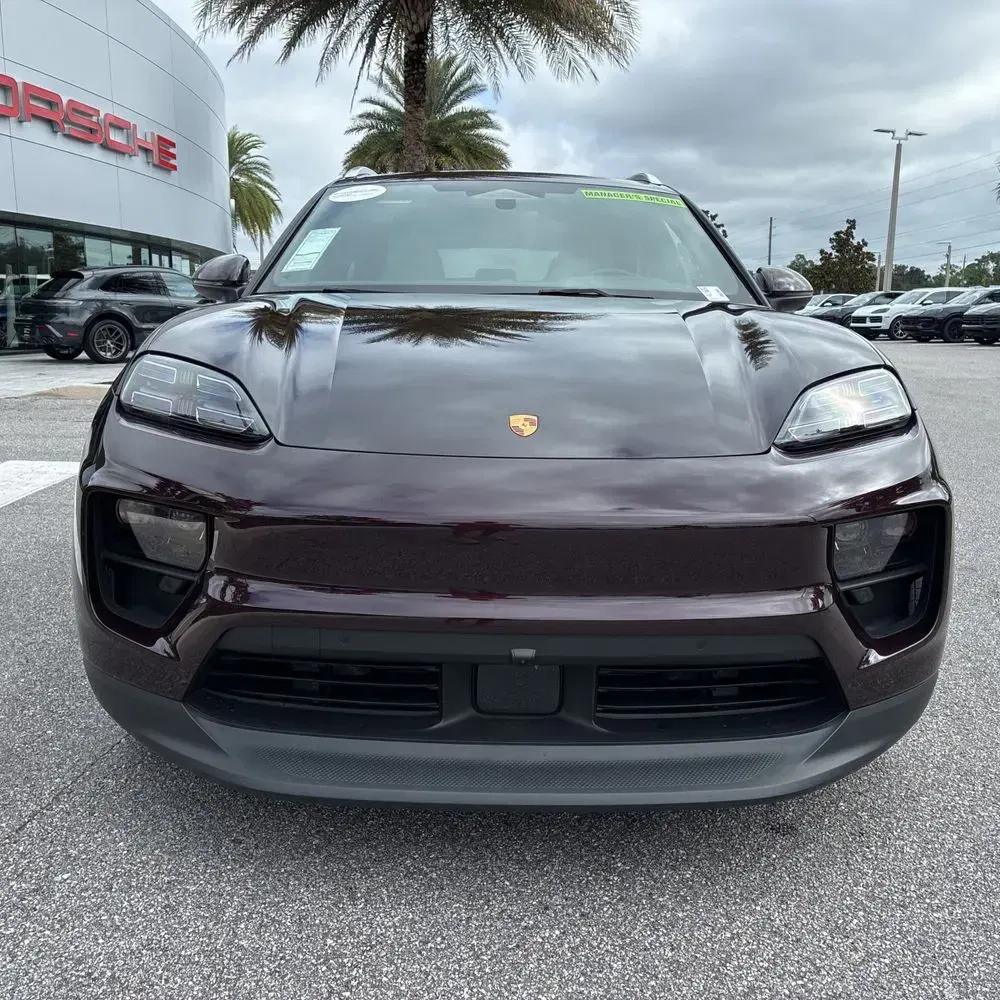 2024 Porsche Macan EV 4