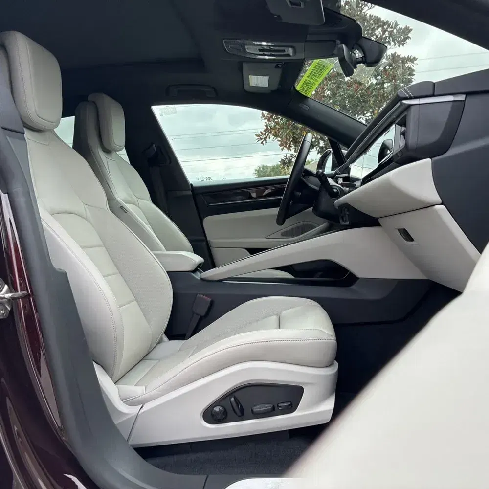 2024 Porsche Macan EV 4