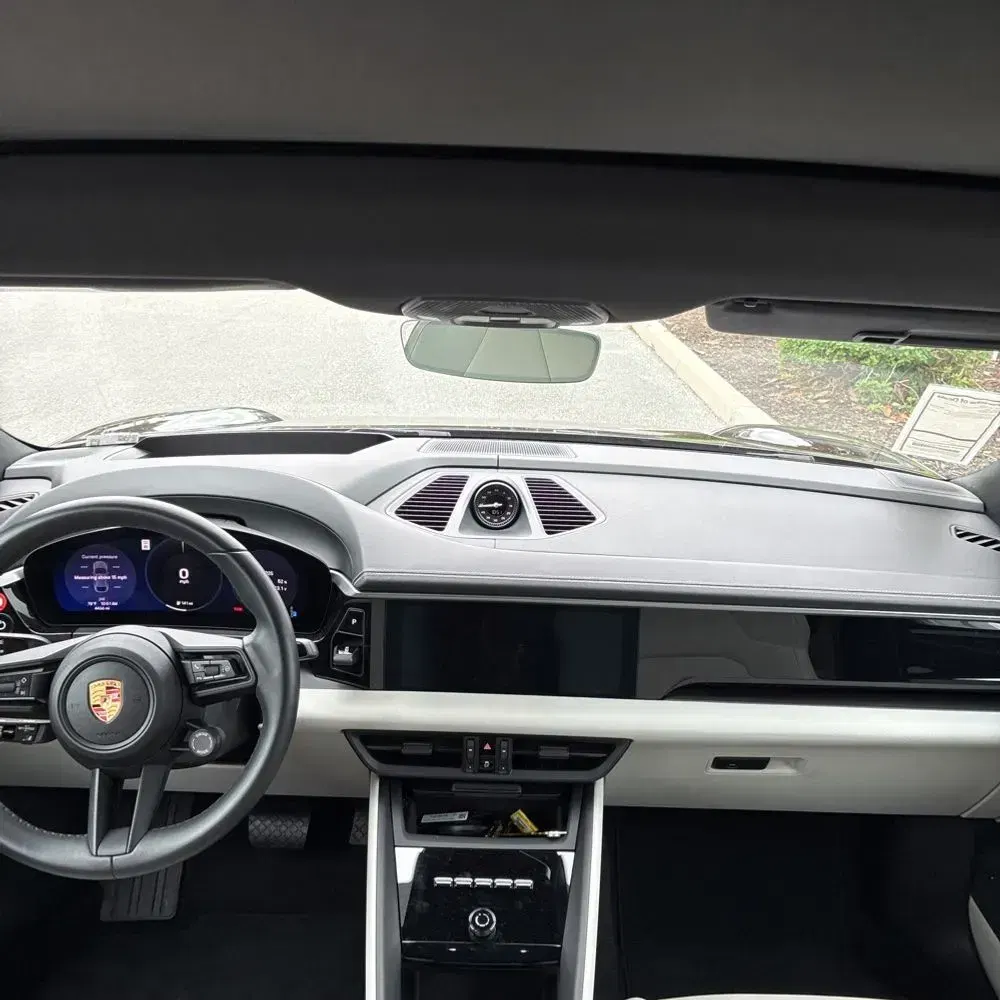 2024 Porsche Macan EV 4