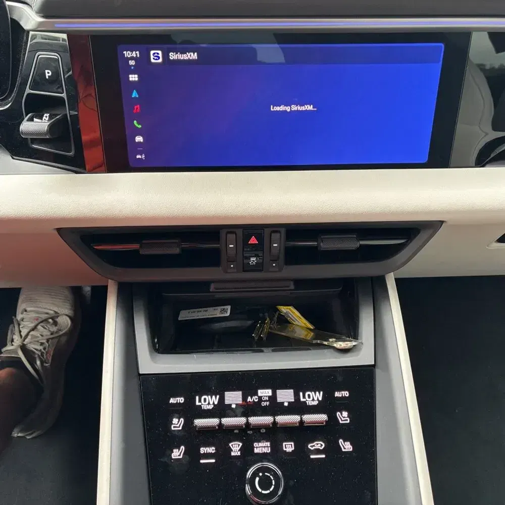2024 Porsche Macan EV 4