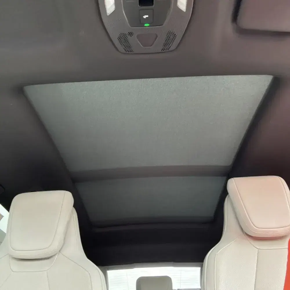 2024 Porsche Macan EV 4