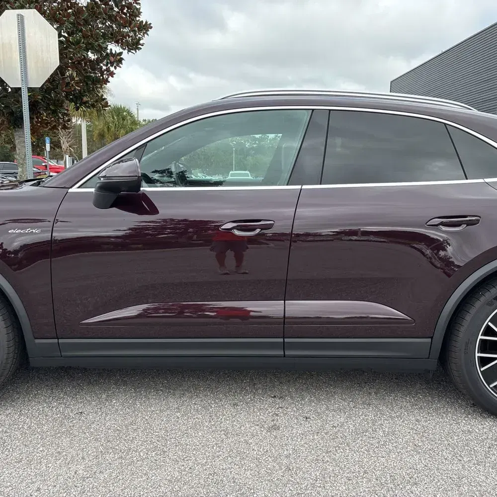 2024 Porsche Macan EV 4