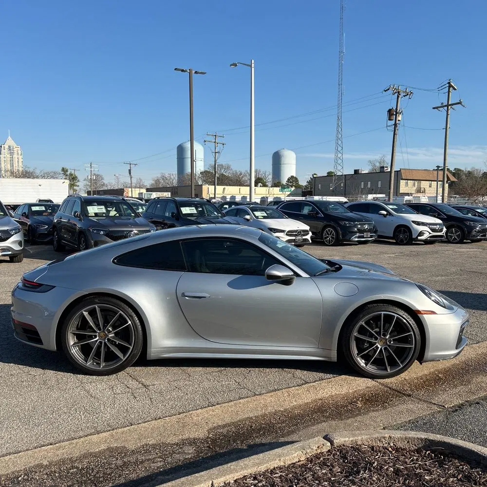 2021 Porsche 911 Carrera