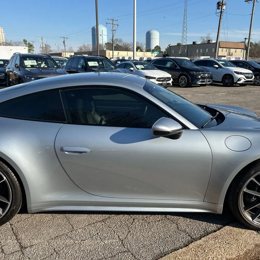 2021 Porsche 911 Carrera