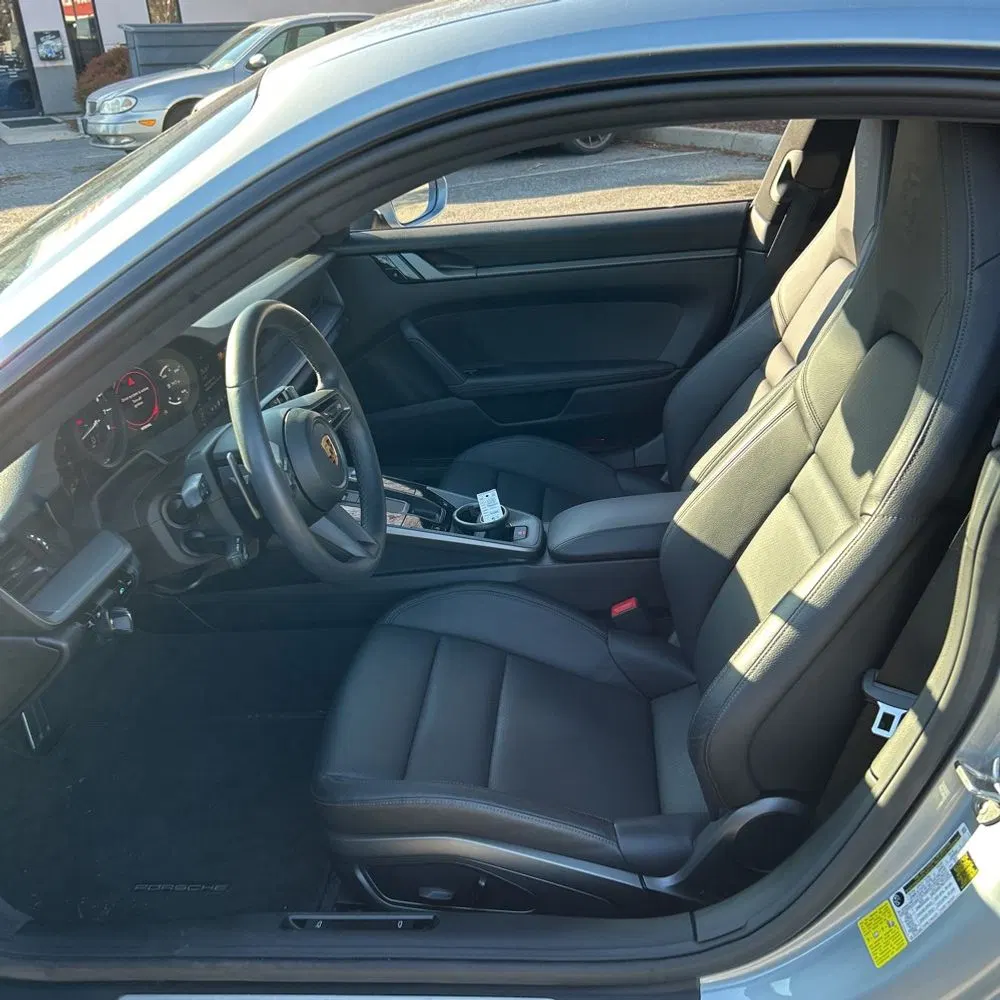 2021 Porsche 911 Carrera