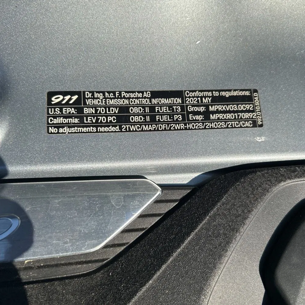 2021 Porsche 911 Carrera