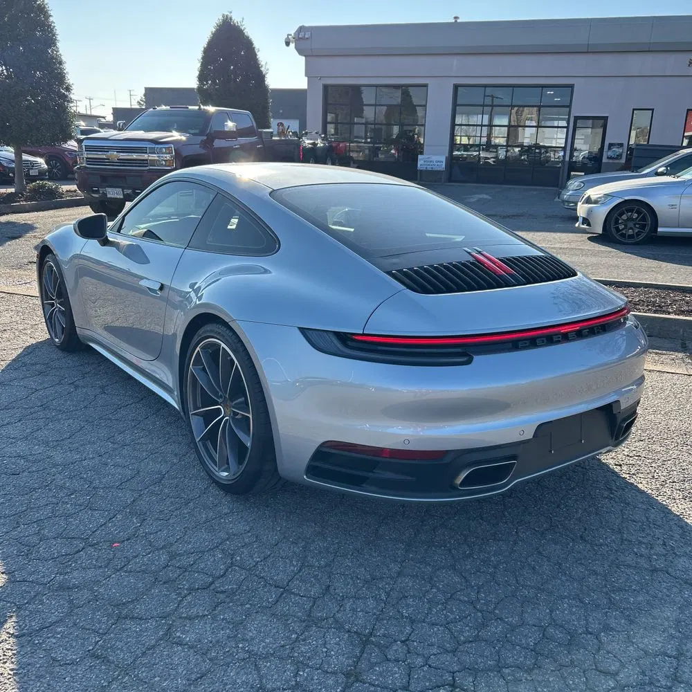2021 Porsche 911 Carrera