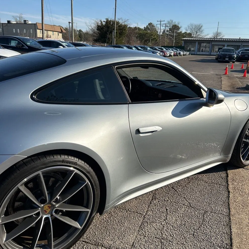 2021 Porsche 911 Carrera